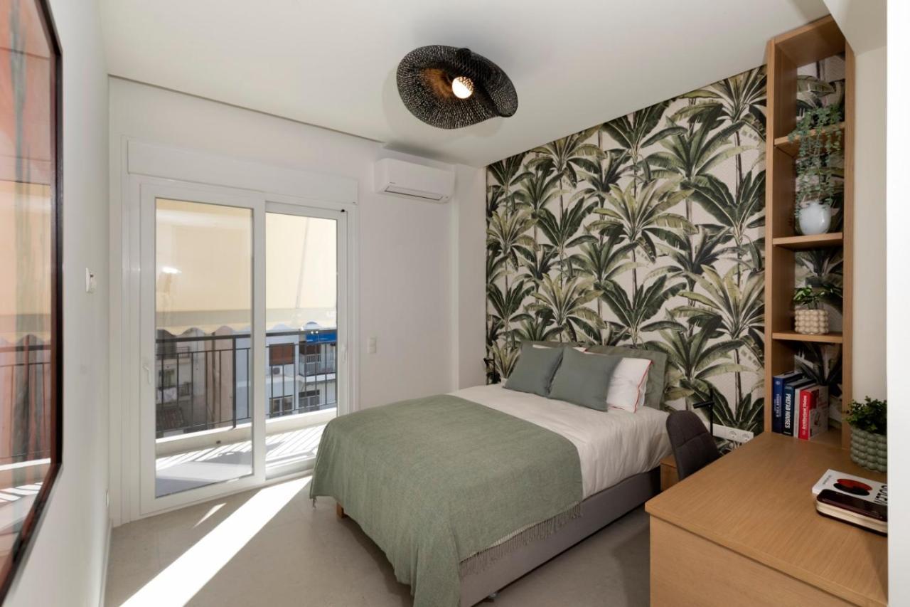 Modern 4Bd Apt Near Piraeus Port-Ath-15 Min Walk-Pirasmus Residencies ภายนอก รูปภาพ