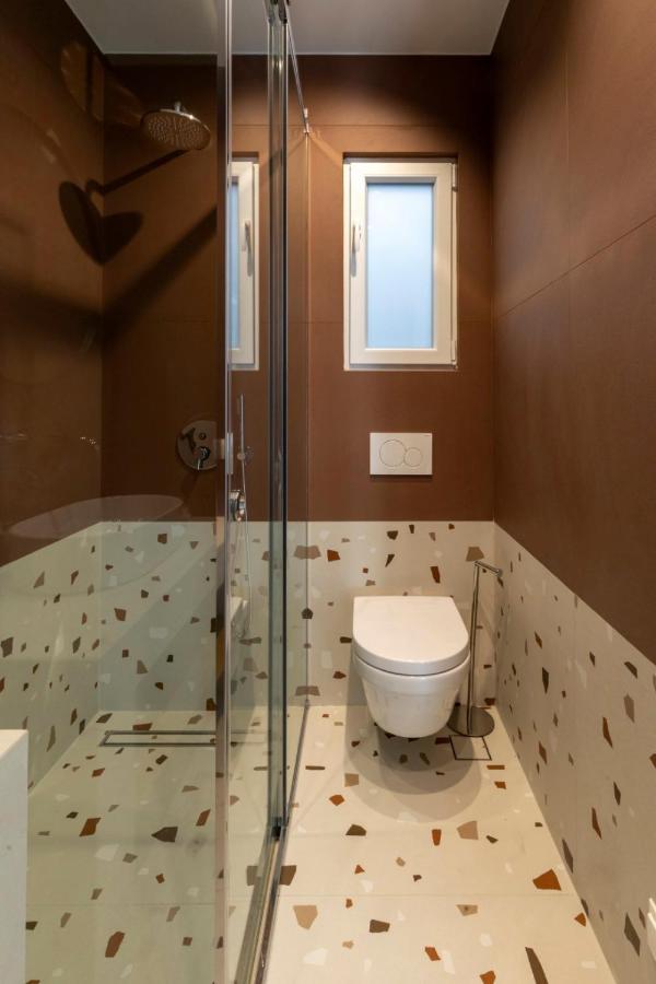 Modern 4Bd Apt Near Piraeus Port-Ath-15 Min Walk-Pirasmus Residencies ภายนอก รูปภาพ